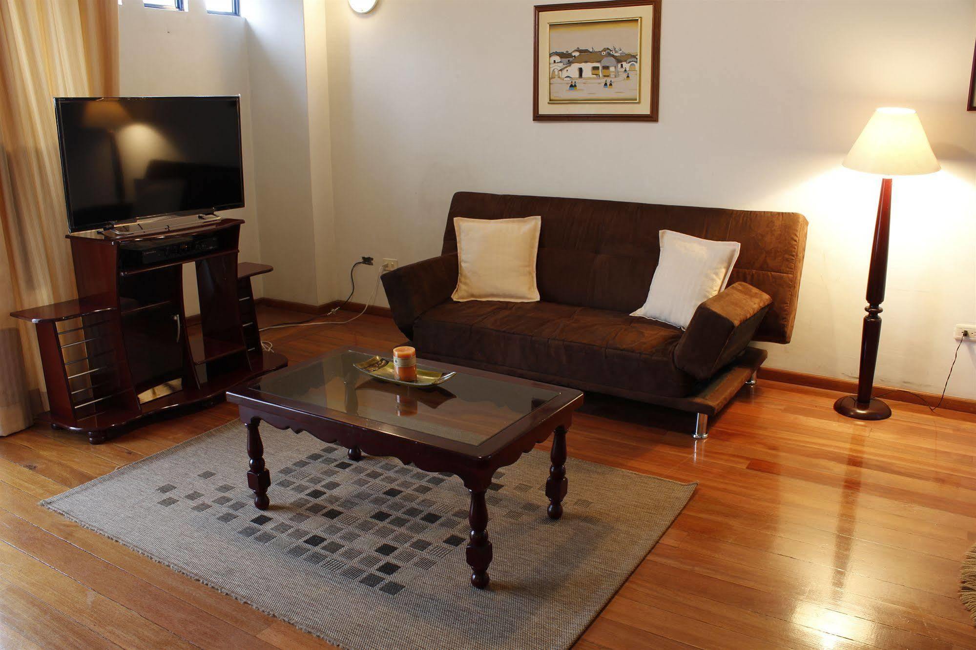 Suites Metropoli Quito Ngoại thất bức ảnh