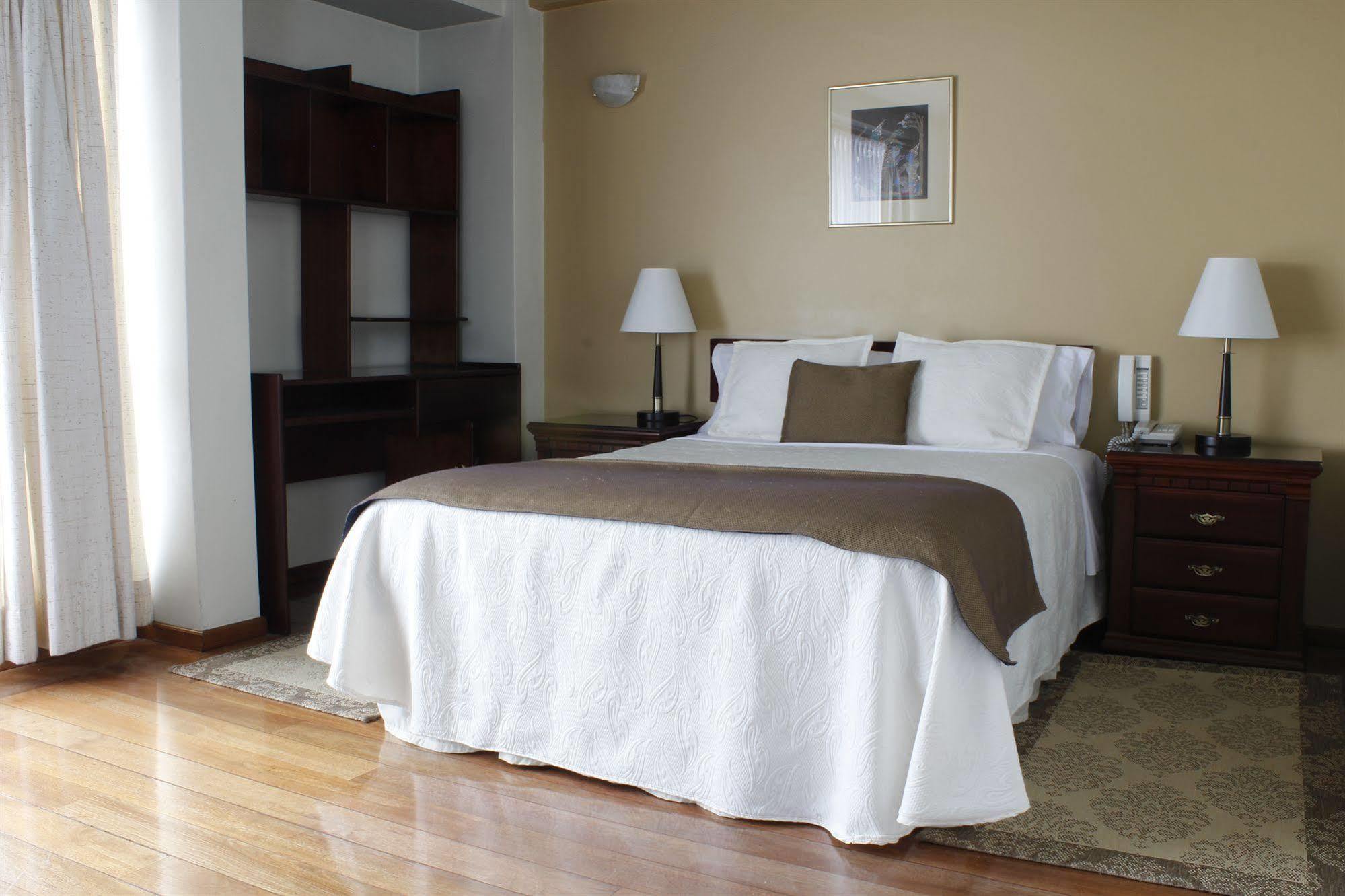 Suites Metropoli Quito Ngoại thất bức ảnh
