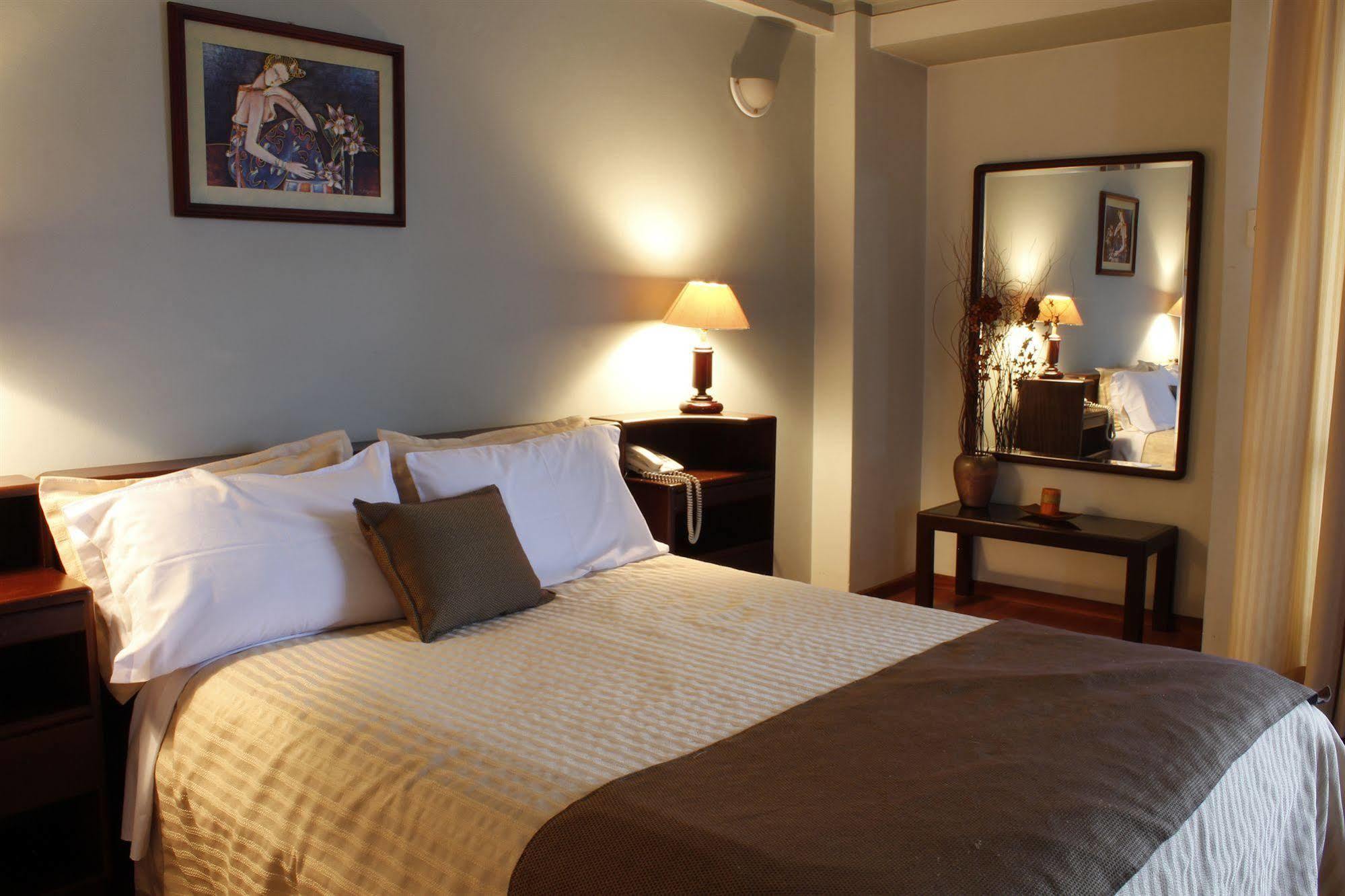 Suites Metropoli Quito Ngoại thất bức ảnh