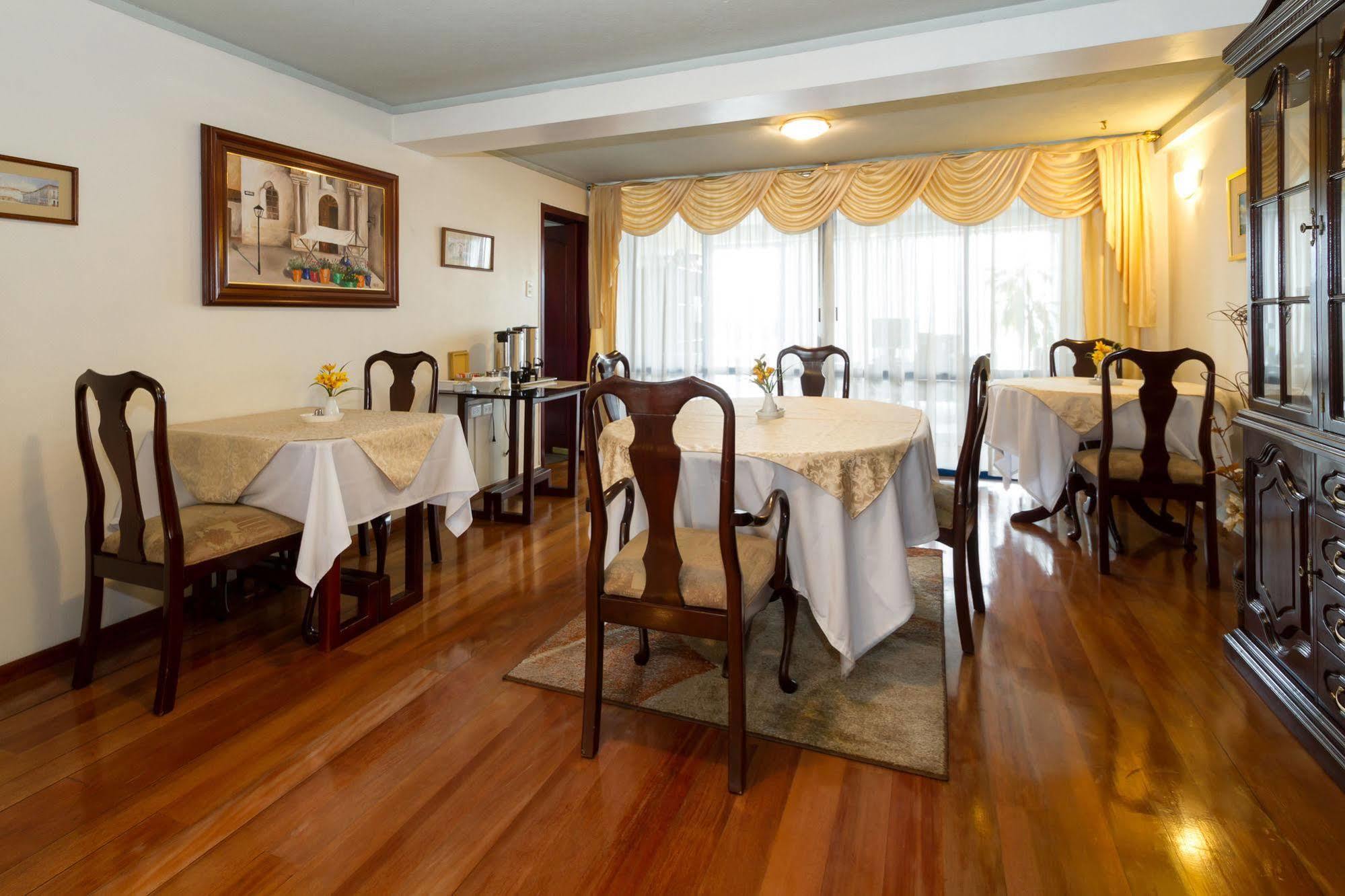 Suites Metropoli Quito Ngoại thất bức ảnh